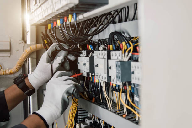 Best Affordable Emergency Electrician  in Fmington, AR